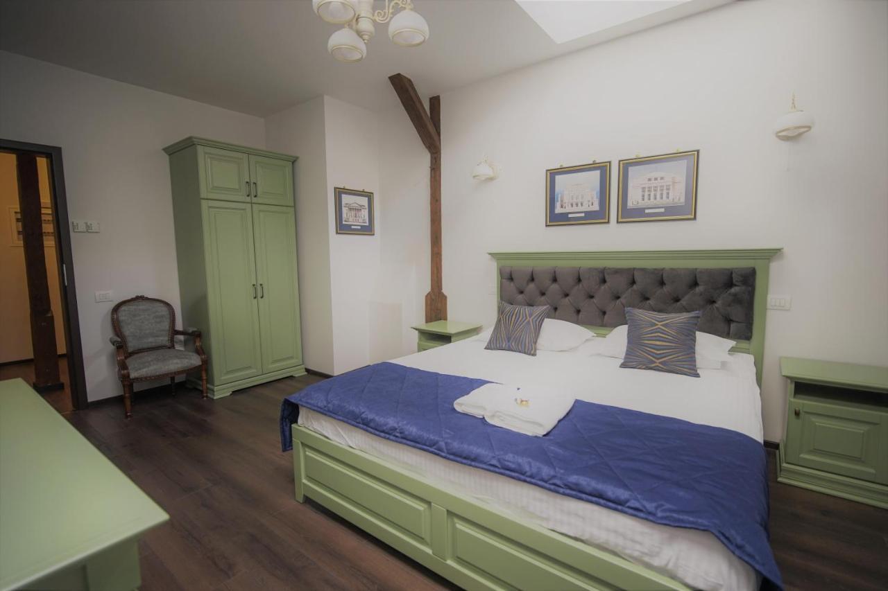 La Curtea Domneasca Hotell Piatra Neamţ Eksteriør bilde